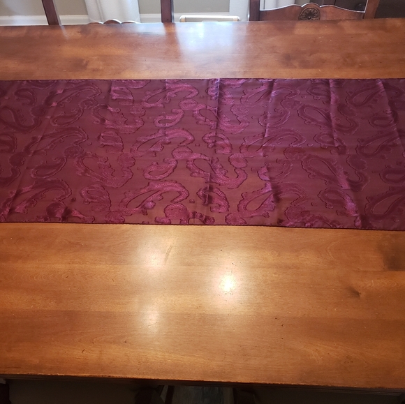 Burgundy Silky Table-Runner - Picture 5 of 8